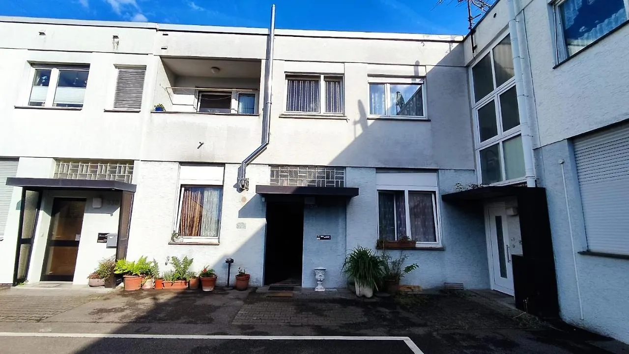 Wohnung Fuer Grosse Gruppe Bis 10 Person Stuttgart